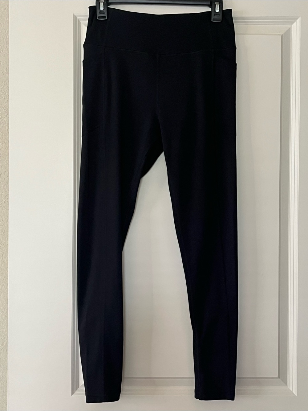 Victoria’s Secret Essential Leggings